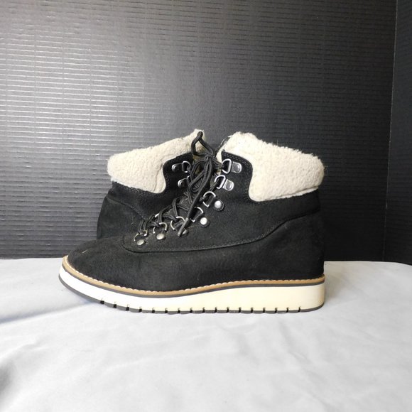 White Mountain Shoes - White Mountain Sherpa lined Booties